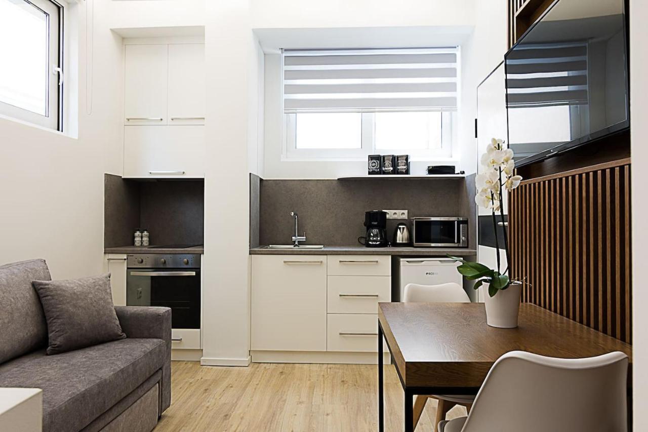 Brand New Flat For 4 Ppl Next To Syntagma Sq. Leilighet Athen Eksteriør bilde